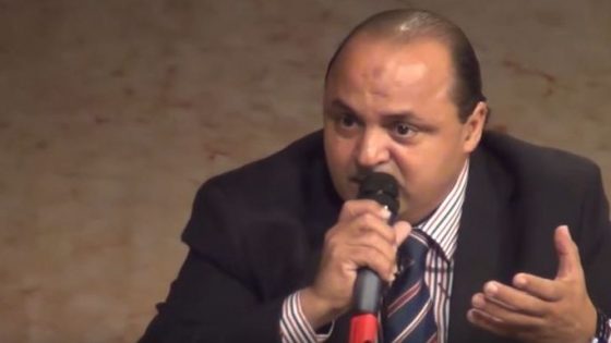 جدل العقل والدين بين وحدة الوجود المادي والتعدد المطلق الروحي