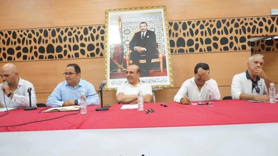 الجامعة الوطنية لأرباب المقاهي تعقد جمعها العام العادي بالغرفة المهنية بحضور رئيس الجماعة ونائب الغرفة بالقنيطرة