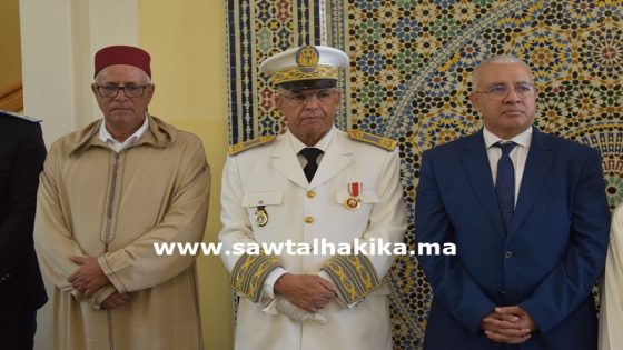عامل اقليم تارودانت يترأس مراسيم تحية العلم الوطني بمناسبة الذكرى 70 لثورة الملك والشعب (+صور)