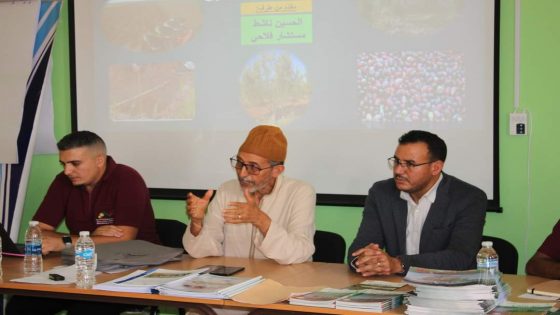 بالصور: الحسين بوالرحيم رئيس جماعة تنزرت يعطي انطلاقة أولى الندوات لفائدة الفلاحين ضمن فعاليات النسخة الخامسة لمهرجان تنزرت للزيتون