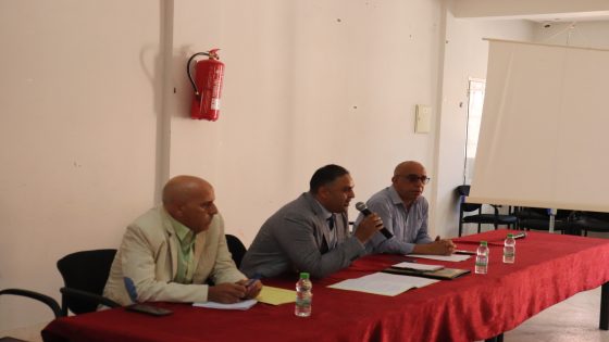 تارودانت: المدير الإقليمي يترأس اجتماعا مع رؤساء المؤسسات التعليمية الابتدائية بتارودانت وأولاد تايمة